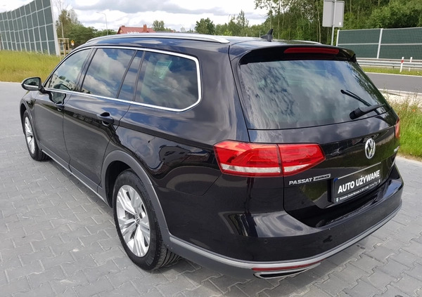 Volkswagen Passat cena 84000 przebieg: 165000, rok produkcji 2016 z Włodawa małe 781